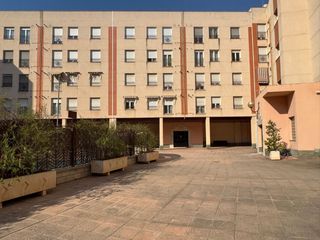 Pis  Calle ramon y cajal. Bonito piso con garaje cerca del hipercor y en urbanizacion