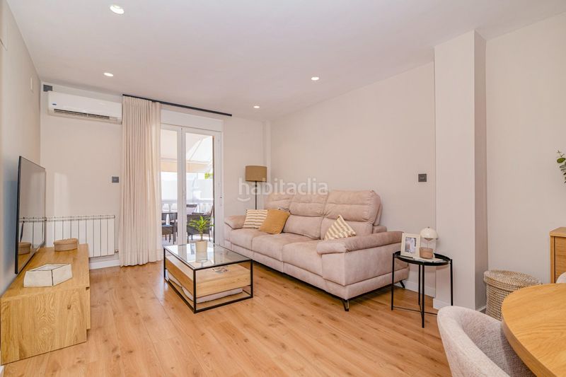 Foto 6326e38d-7d8c-402e-b1c6-8cbc1aa13c17. Casa aparellada amb calefacció a Ogíjares