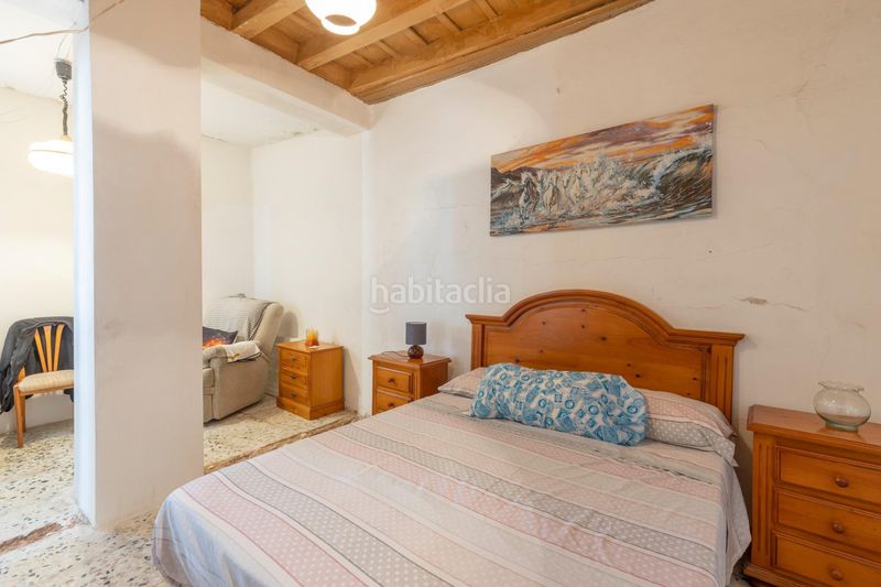 Foto c416bd2f-8707-4bdb-b32e-1ae934a746bc. Casa adossada amb aparcament a La Zubia Ciudad Zubia (La)