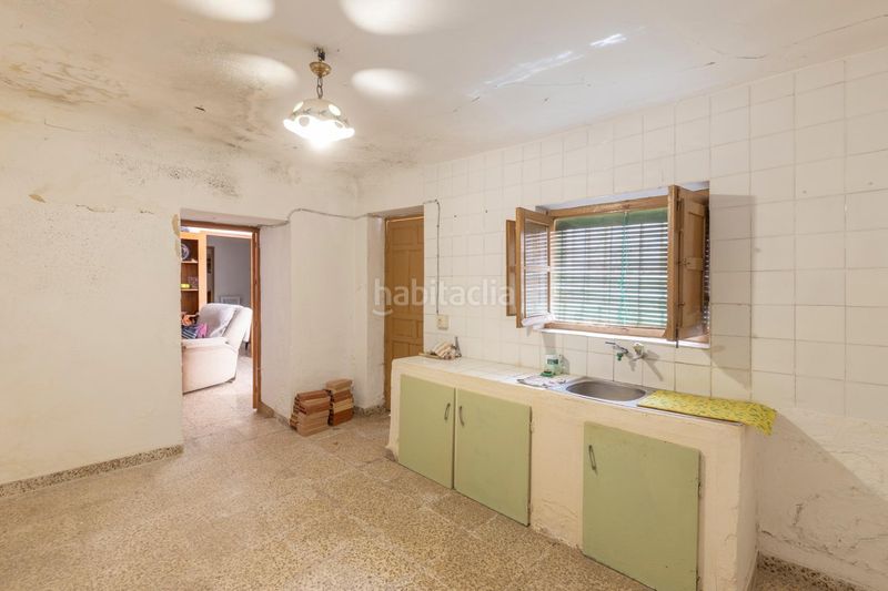 Foto d0989fac-d25a-4f26-a777-e57b6c09011b. Casa adossada amb aparcament a La Zubia Ciudad Zubia (La)
