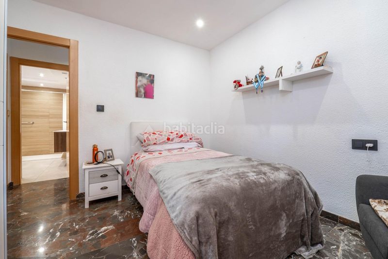 Foto af34ed31-9101-4605-8f1a-b4e9dce0c90f. Edificio  de tres plantas en la maravillosa ! en Villa de Otura