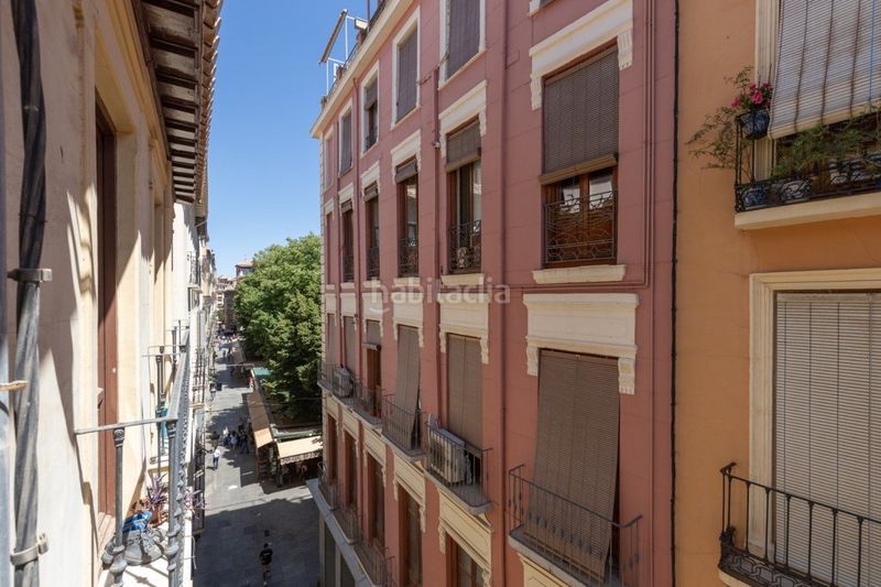 Foto 95fa51b9-eca3-41ee-b77c-9121cb0cbee3. Edificio in Centro - Sagrario Granada