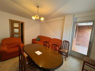 Rent Flat  Calle calle don quijote. Alquiler en cervantes para estudiantes!!!