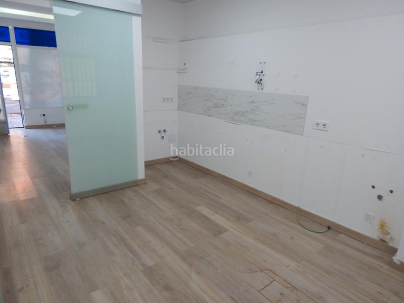 Foto 6bb64ecd-6326-4fd0-8f8e-065144ee24fb. Business premise with heating in Palomeras Sureste Madrid