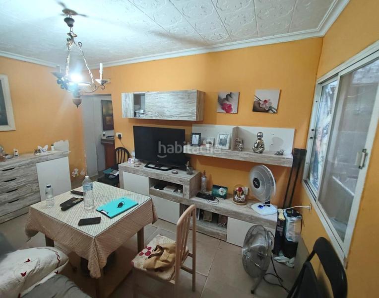 Foto 1354b4b6-143d-4dde-a32e-ffabd590d753. Casa rebajado !! piso a reformar en Cerro de Reyes en Badajoz