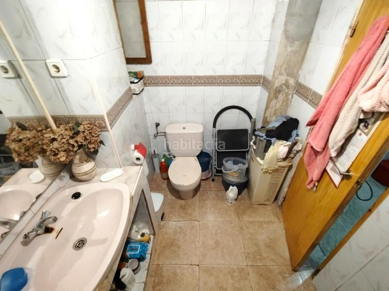 Foto 7da4b4f1-b570-4965-8a37-e9e2cb509031. Casa rebajado !! piso a reformar en Cerro de Reyes en Badajoz