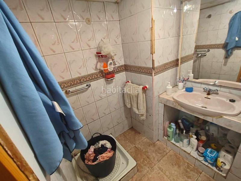 Foto da5941bf-eda8-42c6-82e5-b1cc16ac32f4. Casa rebajado !! piso a reformar en Cerro de Reyes en Badajoz