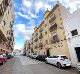 Local commercial à Miguel antolín 17. Local en venta en almendralejo