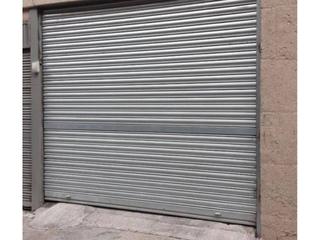 Parking coche en Posío. Se vende garaje en jardín del posio