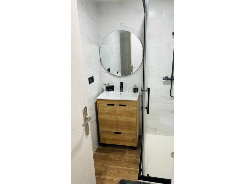 Foto f181197a-6e4c-486a-bbc9-4020cd28720a. Piso venta de piso con acceso movilidad reducida en Sanxenxo