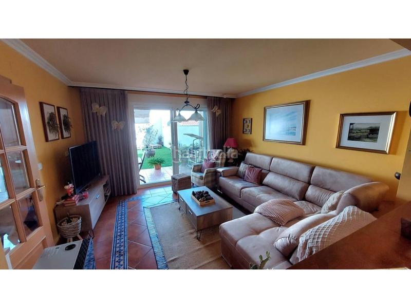 Foto 32f4df8c-bddb-49d0-a9a3-2118431d5e60. Casa adosada venta de chalet adosado en Sanxenxo pueblo Sanxenxo