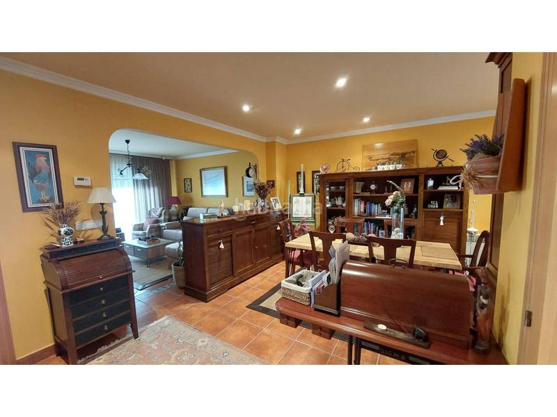 Foto a36d9625-8930-44b7-83dc-89a220174952. Casa adosada venta de chalet adosado en Sanxenxo pueblo Sanxenxo