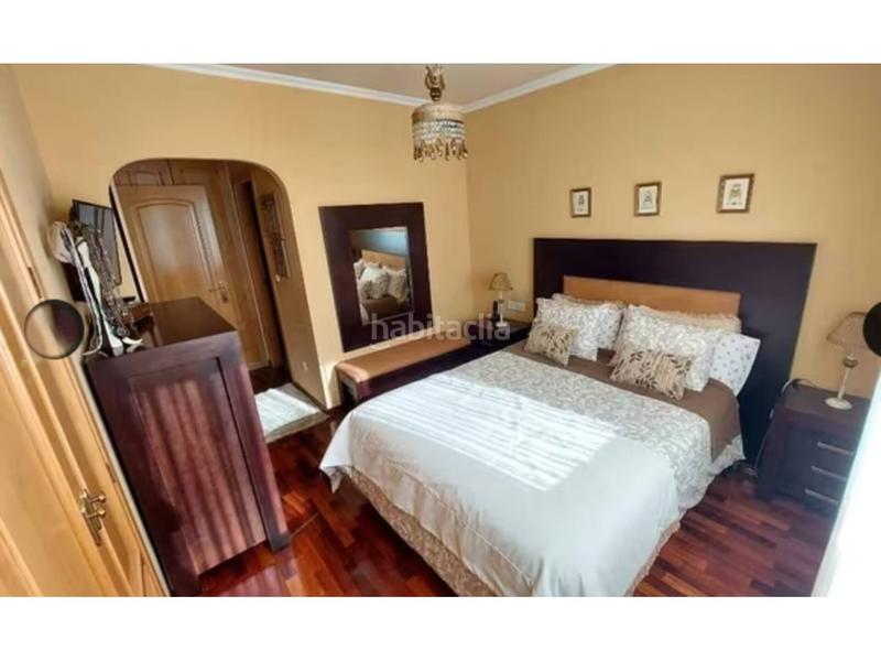 Foto e6b8744b-0aee-41aa-a0d9-7b67a702e9f3. Casa adosada venta de chalet adosado en Sanxenxo pueblo Sanxenxo