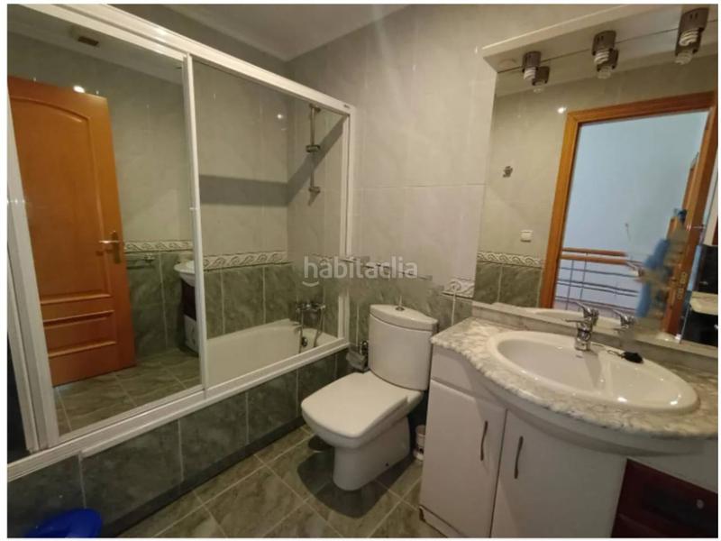 Foto 1070c275-b13d-42c5-9b32-94da6ea8724a. Casa aparellada amb calefacció aparcament a Sanxenxo pueblo Sanxenxo