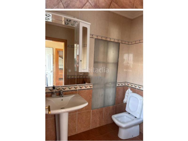 Foto e3f2d451-5880-4ccb-b3ca-b8881b052354. Casa aparellada amb calefacció aparcament a Sanxenxo pueblo Sanxenxo