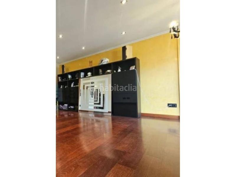 Foto 38c2f535-0134-4b57-8242-25ca2d30736b. Piso se vende dúplex en zona puente policia local en Ourense