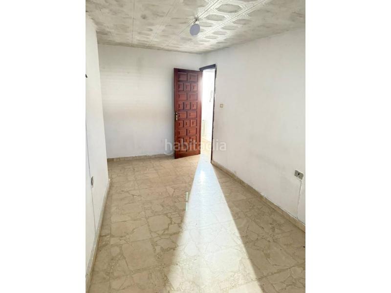 Foto 029c39d7-4e19-4c56-b265-a145a971a0f7. Edifici a Grove (O)