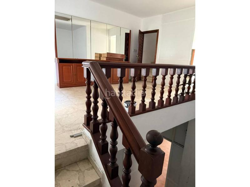 Foto 620824cd-bf76-4ece-bdd4-785194de8b24. Edifici a Grove (O)