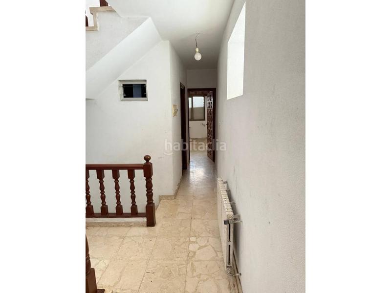 Foto 79378b7b-7d60-4b87-89a6-d980a8ed2faf. Edifici a Grove (O)