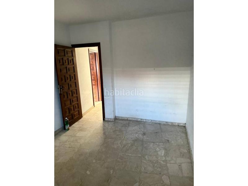 Foto 81b6527f-2bc8-481f-95ba-6a6266c44ef6. Edifici a Grove (O)