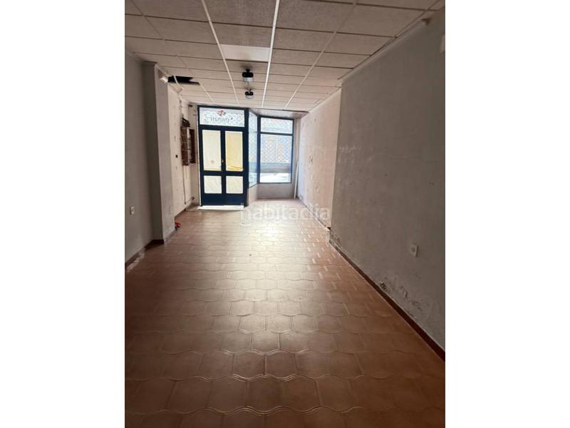 Foto 89771d8f-909e-4853-9c11-d89790add27f. Edifici a Grove (O)