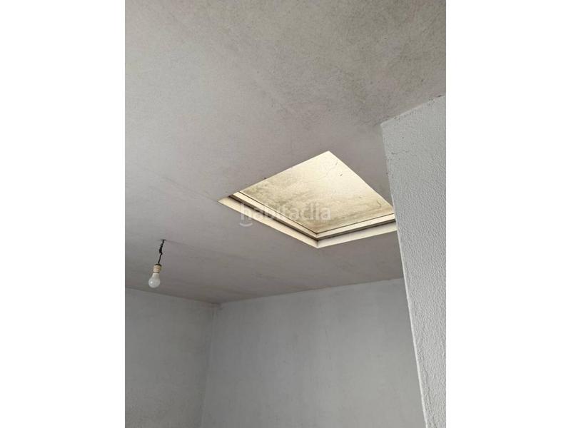 Foto 8a00cd89-29a2-4731-aaa5-04902f545bd6. Edifici a Grove (O)
