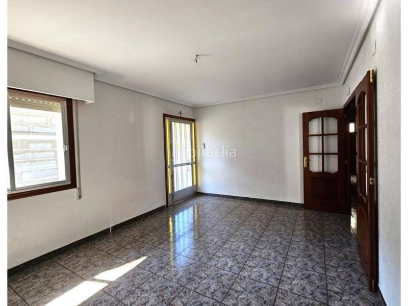 Foto 50001fe4-a22f-4979-8b05-9ead693b586c. Casa amb aparcament a San Francisco Ourense