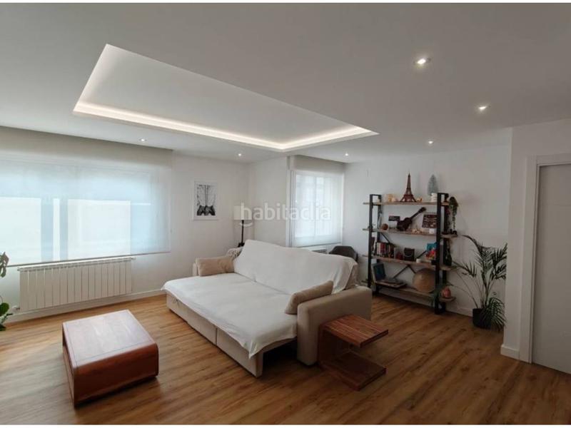 Foto b4cd3cce-db13-48c2-8bd2-6ee753603f39. Pis amb calefacció a Centro Ourense