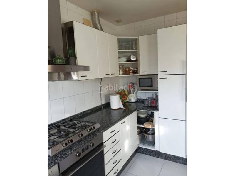 Foto 3072a28e-cda7-4c54-bec9-c7b7b3bcee24. Casa amb calefacció aparcament a San Cibrao das Viñas