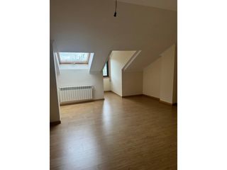 Pis a San Cibrao das Viñas. Venta de apartamento en san cibrao das viñas