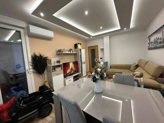 Appartement à As Lagoas. Se vende piso reformado en zona lagunas
