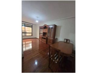 Flat in Ventiun. Se vende piso zona vinteun