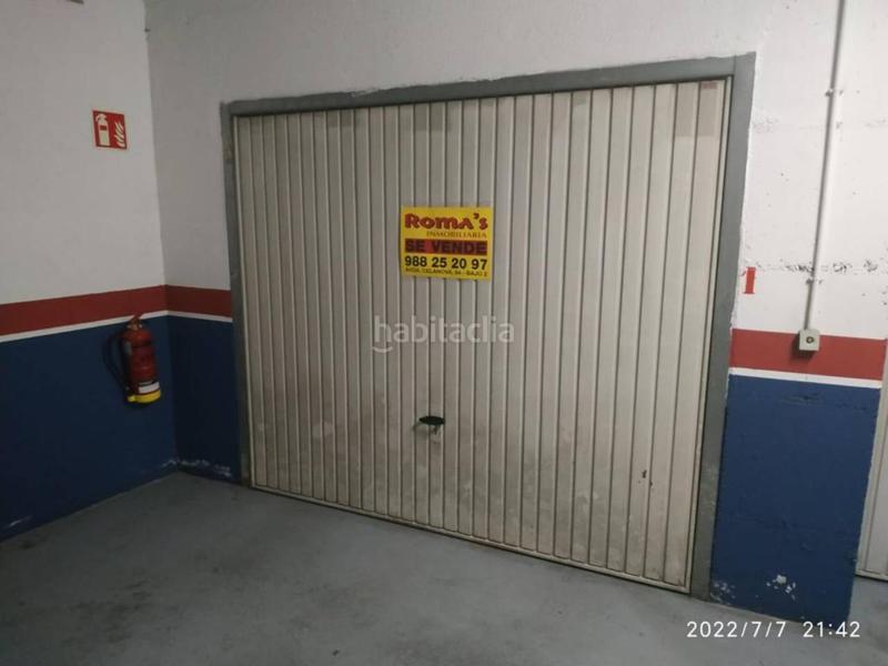 Foto f69e9888-12d1-4086-90aa-f9e480a550a7. Aparcament cotxe a Barbadás