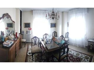 Pis a Casco Viejo. Piso en venta en casco vello