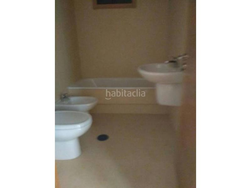 Foto ea2ff450-90e0-4355-beac-cace8351c63e. Pis amb calefacció aparcament a San Rosendo Ourense