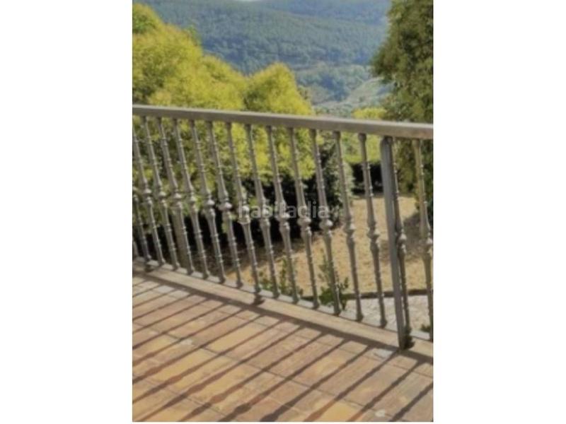 Foto f045d6c5-777d-47fd-90e2-5a7eaf48f3e0. Appartamento con riscaldamento parcheggio piscina in Ourense