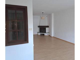 Casa a Barbadás. Chalet en venta en bentraces