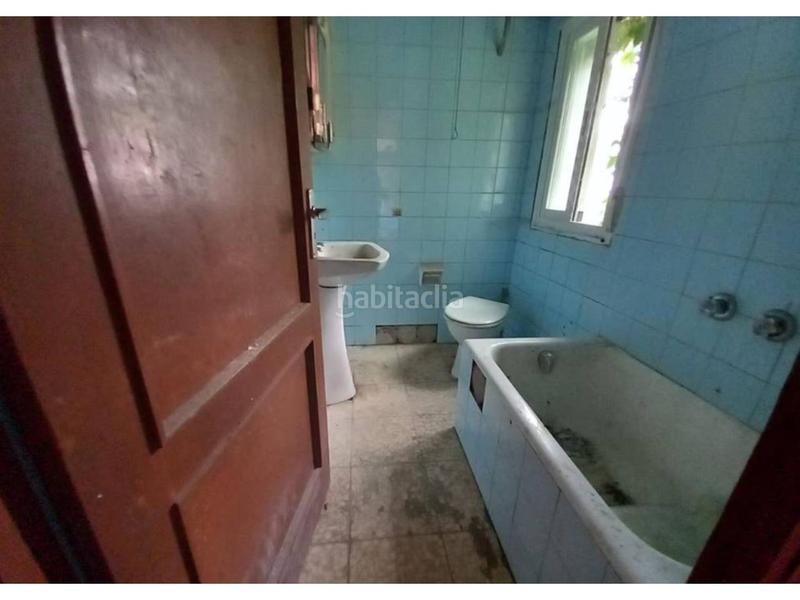 Foto 55447279-a6aa-4c36-8ca9-8f75653d4201. Casa se vende casa para reformar en mende en As Lagoas Ourense