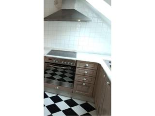 Pis a Casco Viejo. Se vende ático con terraza y garaje en zona alameda