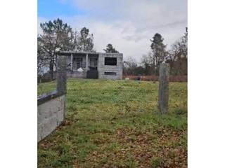 Solar industrial en Ventiun. Se vende finca con casa de perpiaño en construccion y parada de