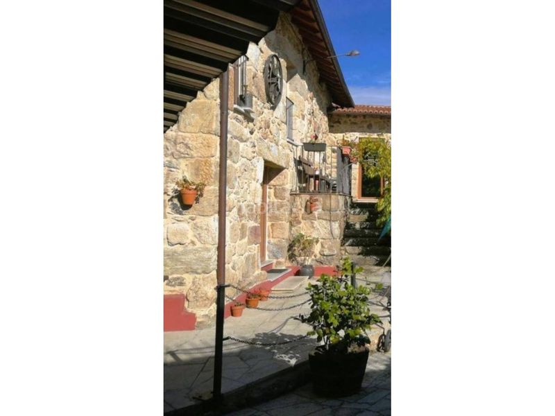 Foto a0299b53-aeeb-4da1-8792-c0acfe3814b1. Location édifice dans Celanova