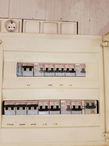 Foto bc99bb39-81d4-4b27-ada9-53899676934d. Local comercial a carrer aneto 5 a Sagnier-Plaça de Catalunya Prat de Llobregat (El)