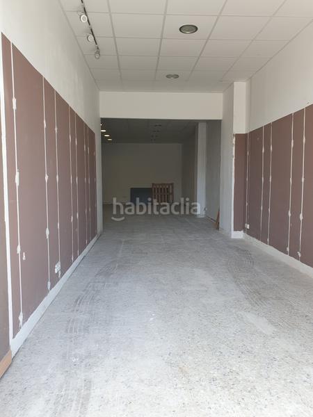 Foto c27334aa-4a7e-4ddb-a6e8-64815724bed8. Local comercial a carrer aneto 5 a Sagnier-Plaça de Catalunya Prat de Llobregat (El)