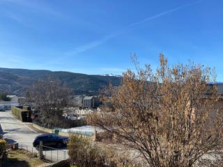 Xalet a Puigcerdà. Oportunidad. céntrica a 4 vientos , con apartamento independient