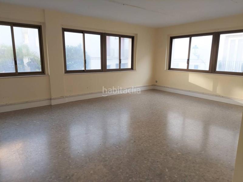 Foto b5562718-aa70-496d-a809-04643ef83d82. Oficina  en venta en Centro en Centro Jerez de la Frontera