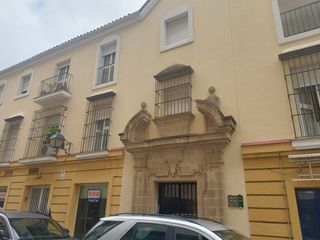 Lloguer Aparcament cotxe a Plaza de Toros. Garaje en alquiler en centro