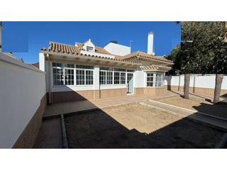 Chalet in Puertas del sur - Guadabajaque. Chalet en venta en puerta del sur