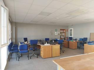 Lloguer Oficina a Puertas del sur - Guadabajaque. Oficina en alquiler en sur