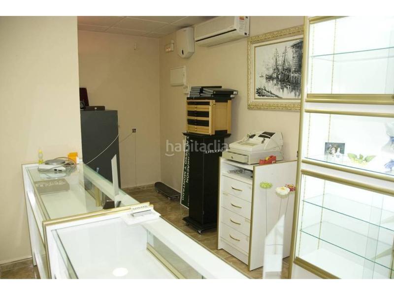 Foto d796ee9d-caf6-4b97-a826-1adb86dff490. Alquiler local comercial  en alquiler en Jerez de la Frontera