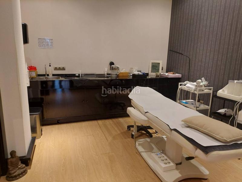 Foto 6f0f71ea-06a6-47c6-bf16-89c5516fb4da. Traspàs local comercial a Pozoalbero Jerez de la Frontera